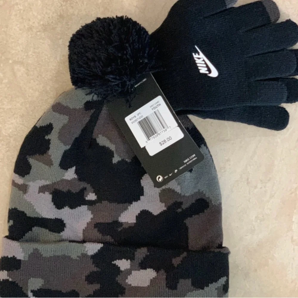 Nike Camo Pom Beanie & Texting Gloves Set